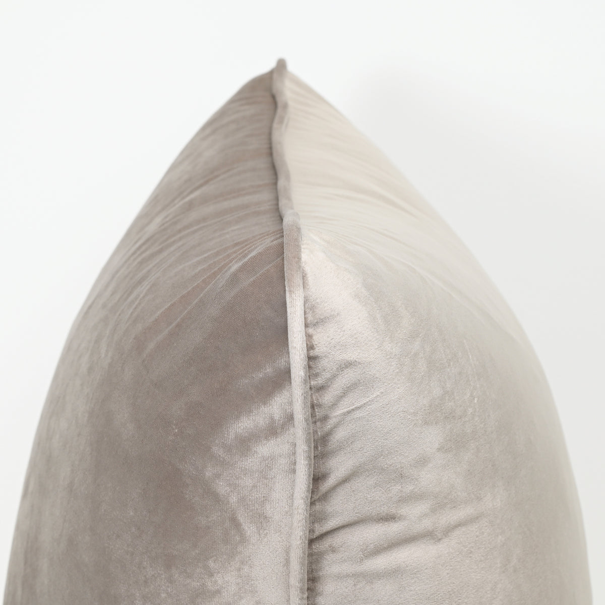 Nougat - Fluweel Kussen - 55 X 55